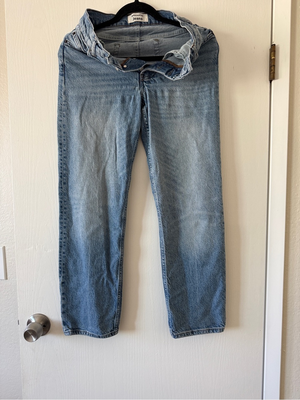 Reformation Jeans - size 25 in Malta